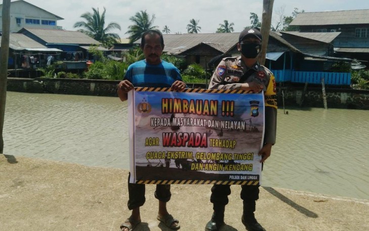 Polsek Daik Lingga saat melakukan patroli rutin, Kamis (12/5/2022)