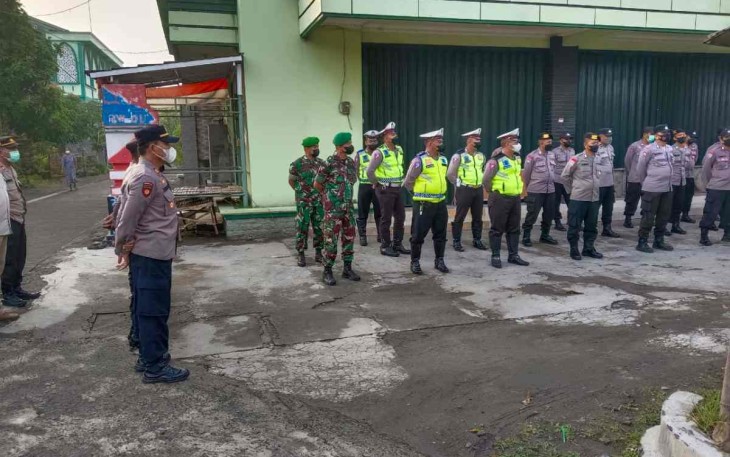 Koramil 05/Karangjati ikuti apel gelar pengamanan halal bihalal warga PSHW. Minggu (15/05/2022)