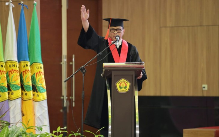 Wakapolri saat memberikan ceramah kebangsaan di Universitas Negeri Jember. Sabtu (14/05/2022)