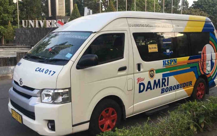Armada DAMRI siap melayani penumpang dari dan menuju candi Borobudur. Senin (16/05/2022)