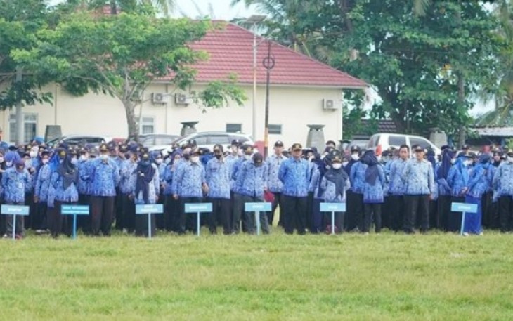 Upacara Harkitnas sekaligus memperingati Hari Pendidikan Nasional Tahun 2022, Pemkab Pesibar, Jumat (20/5/2022).
