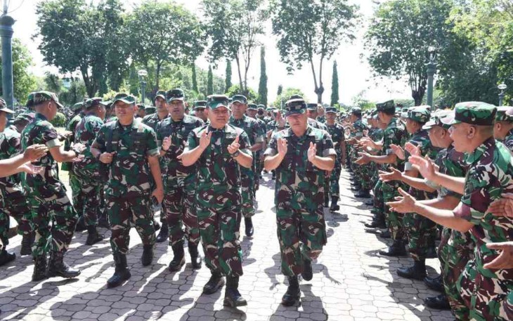 Yel yel prajurit Kodam V/Brawijaya sambut Kasad 