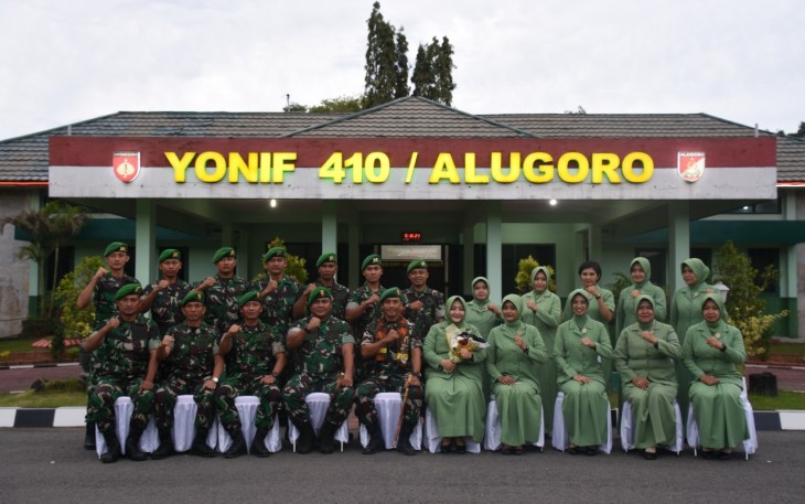 Poto bersama saat Danrem 073/Mkt kunjungan kerja di Yonif 410/Alg