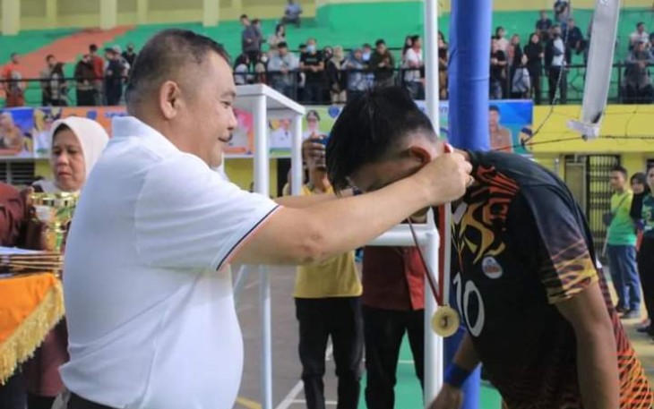 Sekda Labuhanbatu Resmi Tutup Kejuaraan Bola Volly Wilayah ll Sumut