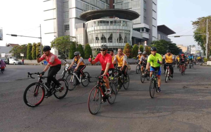 Gowes HUT Bhayangkara Ke-76 di Banyumas