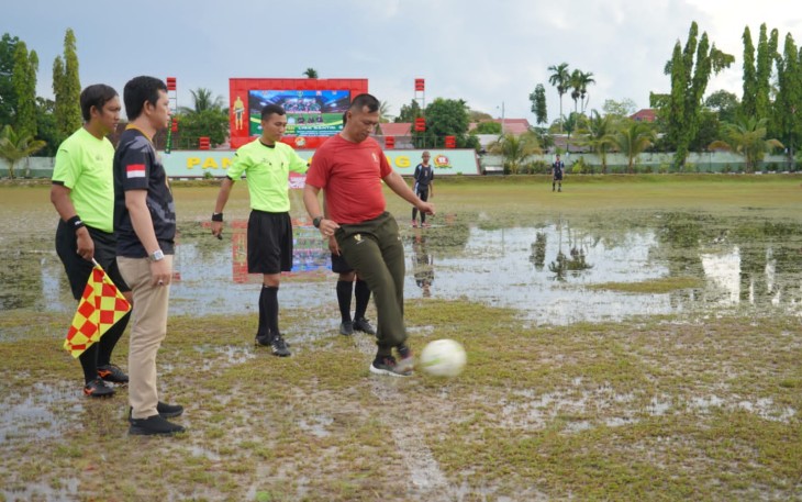Dandim Resmi Buka Piala KASAD Liga Santri PSSI tahun 2022 di Palangka Raya