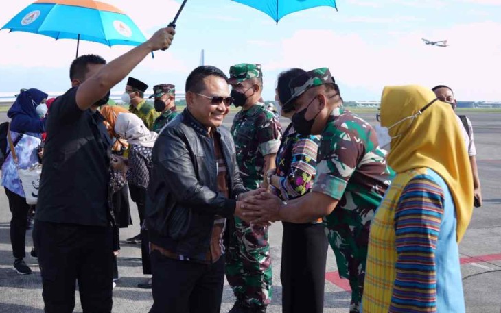 Kasad saat tiba dalam rangkaian kunjungan kerja di Sidoarjo 