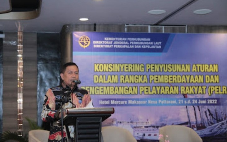 Dirjen perhubungan laut Arif Toha dalam acara penyusunan aturan pelayaran rakyat di Makassar 