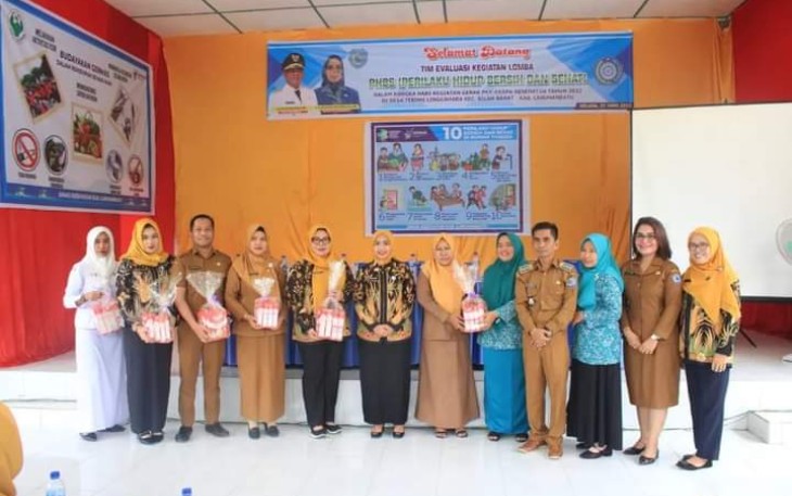 Ketua PKK Labuhanbatu saat Hadiri Kegiatan Lomba PHBS