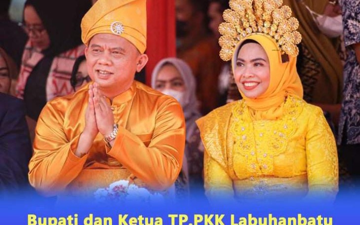 Bupati Labuhanbatu saat Kenakan Pakaian Adat Melayu 