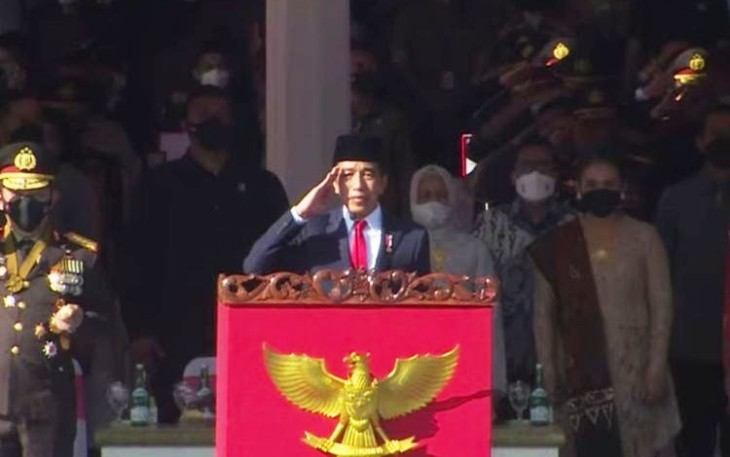 Upacara Hari Bhayangkara Ke-76