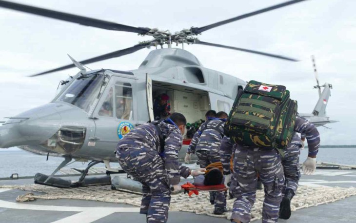 Latihan manuver penanggulangan bencana  Koarmada III 