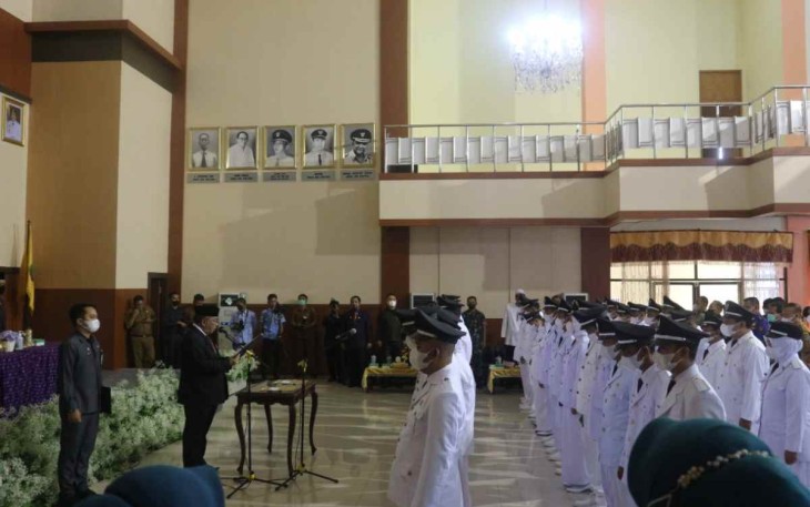 Pelantikan dan Sumpah Jabatan Kepala Desa terpilih di Kabupaten HSU 