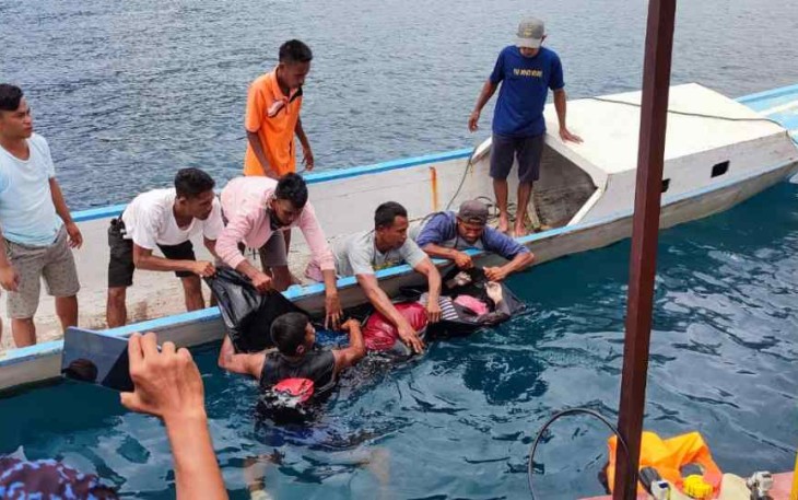 Pencaharian korban kapal tenggelam di perairan Halmahera Selatan 
