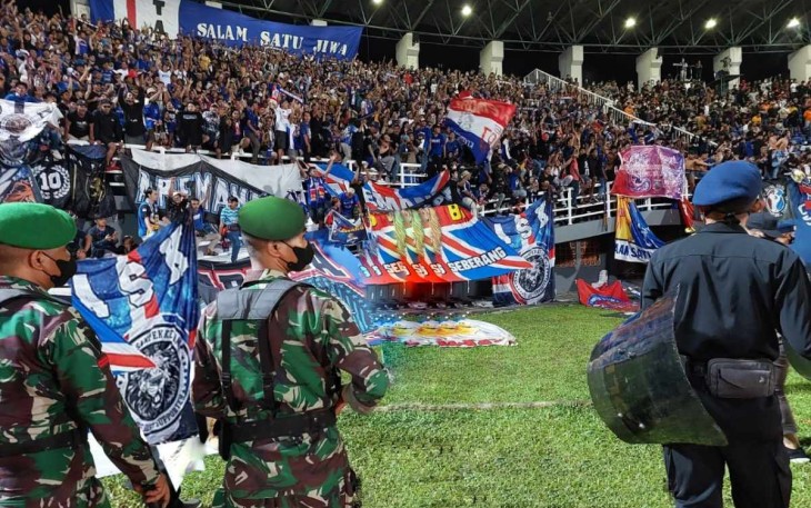 Pengamanan pertandingan sepakbola piala Presiden
