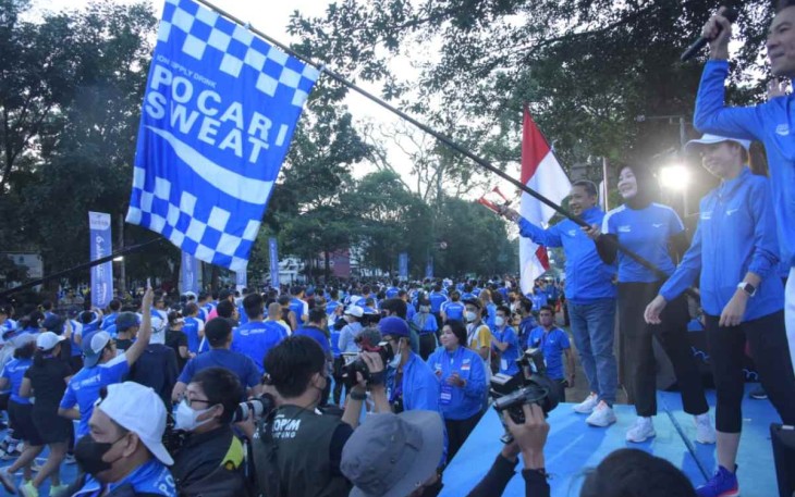 Ridwan Kamil saat membuka Pocari Sweat Run Indonesia 2022