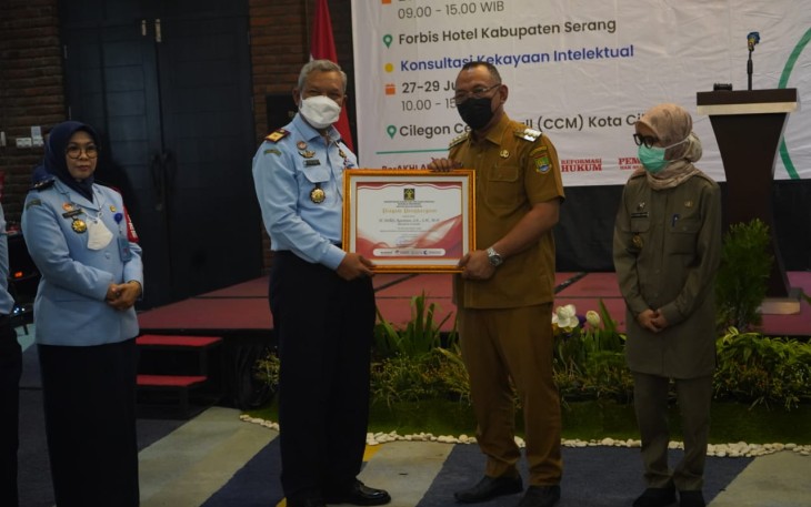 Walikota Cilegon bersama Kakanwil Kemenkumham Banten 