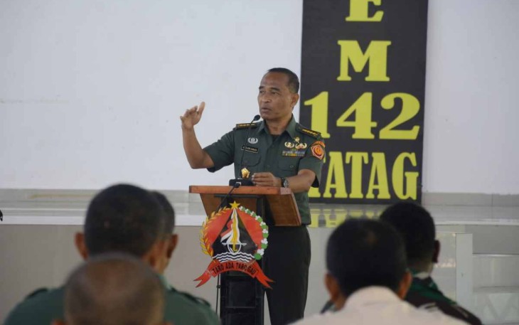 Kasilog Korem 142/Tatag Kolonel Cpl Yulian Amir saat membuka acara Peningkatan Kemampuan Pengelolaan BMN