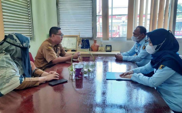 Kanwil Kumham Banten saat bersosialisasi di bagian hukum Setda Kabupaten Lebak