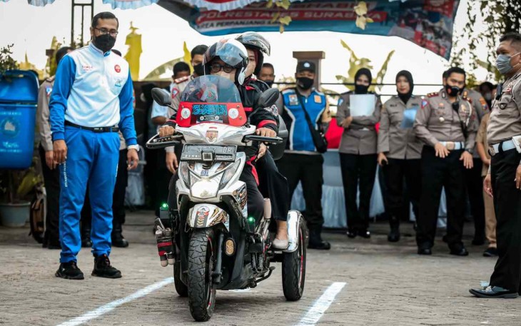 Program SIM Cak Bhabin Polrestabes Surabaya