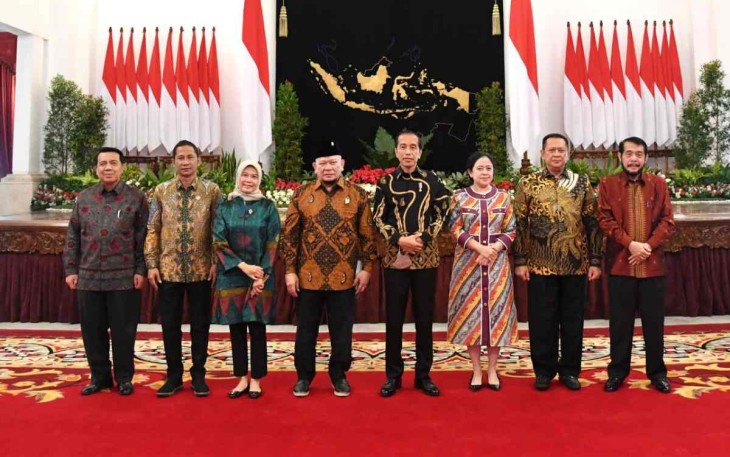 Presiden Jokowi saat bersama pimpinan lembaga tinggi negara