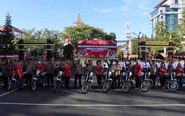 Makassar serahkan 12 unit motor