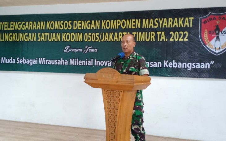 Kasdim 0505/JT saat memberikan pengarahan 