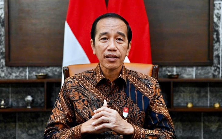 Presiden Joko Widodo saat memberikan keterangan Perpres tentang FIR di istana negara Jakarta 