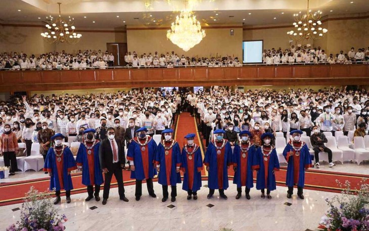 Dokumentasi: Pelaksanaan Sidang Terbuka Penerimaan Mahasiswa Baru Universitas Pertamina Tahun 2022.