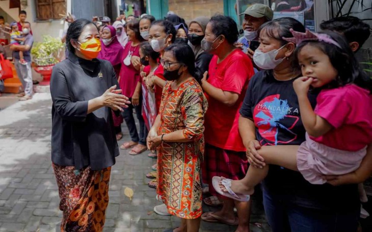 Puan Maharani saat blusukan di Solo. Minggu (2/10)