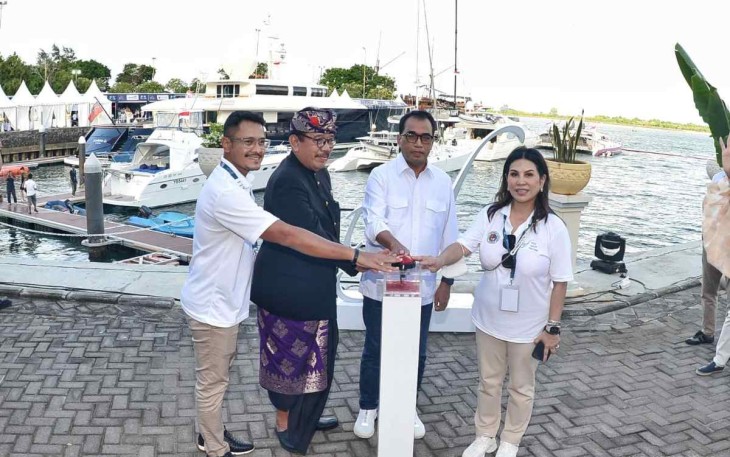 Menhub Budi Karya Sumadi saat kegiatan INSA Yacht Festival di pelabuhan Benoa. Jum'at (7/10)