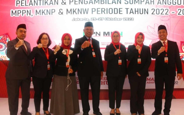 Menkumham RI Yasonna H Laoly saat lantik anggota MKNP dan MKNW Periode 2022-2025 di Jakarta 