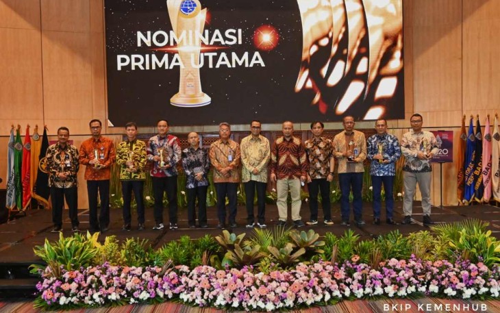 Sepuluh Penghargaan Pelayanan Prima Sektor Transportasi 2021-2022 