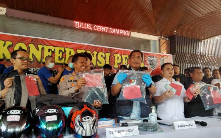 Dirreskrimum Polda Jateng saat konferensi pers