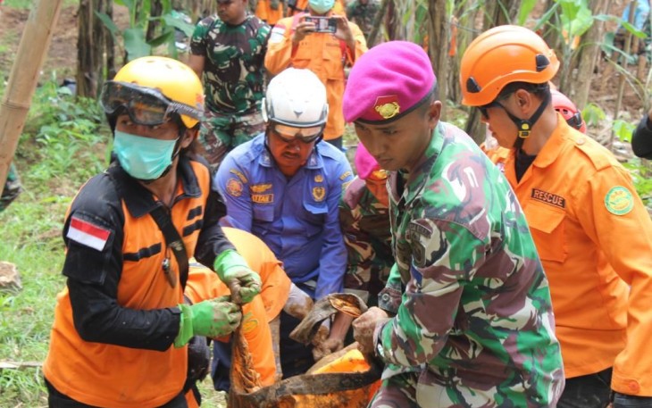 Evakuasi korban tertimbun longsor Cianjur 