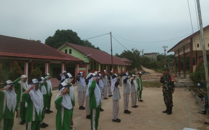 Latihan PBB Siswa SMPN 19 PPU