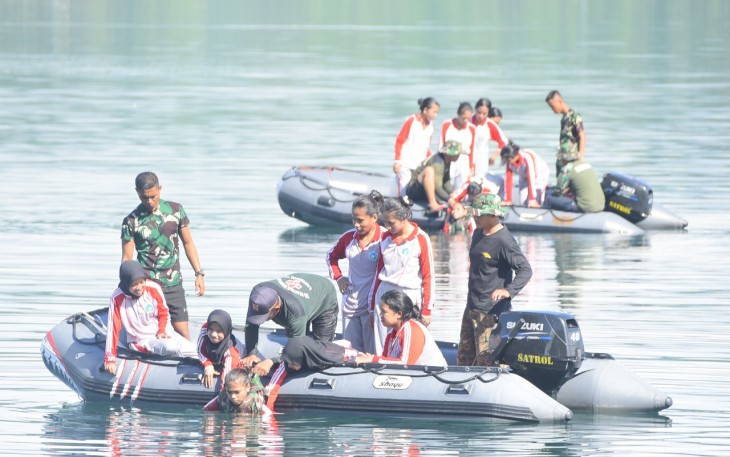 Pelatihan evakuasi medis dari Lantamal IX Ambon