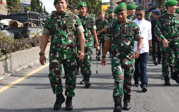 Danrem 023 KS Kolonel Inf Dodi Triwinarto saat mendampingi Kasdam I/BB 