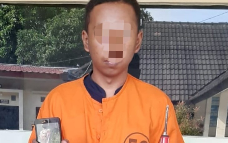 KM (25) warga Desa Sumberingin Kulon, Kecamatan Ngunut, Kabupaten Tulungagung