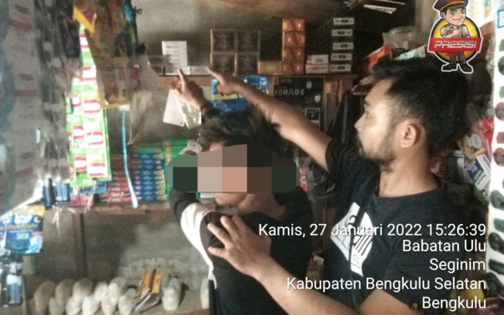 Bobol warung, Pemuda tunakarya berhasil diamankan warga 