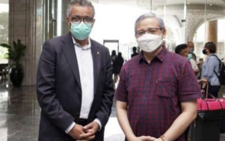Sekjen Kemenkes bersama dengan Dirjen WHO di Yogyakarta 