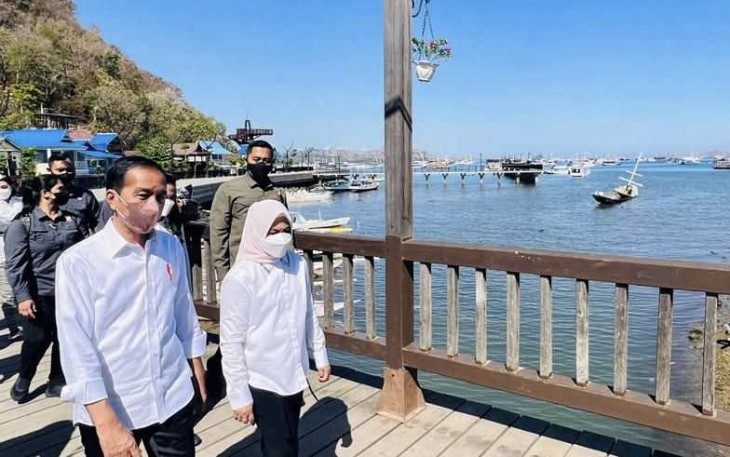 Presiden Joko Widodo saat mengunjungi Labuan Bajo 