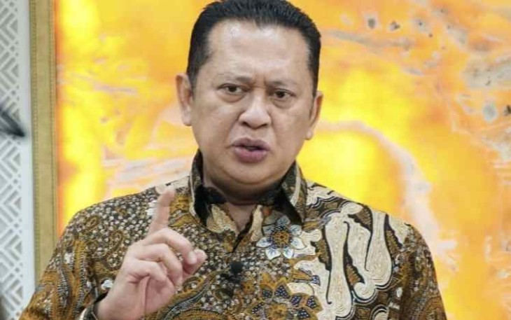 Ketua MPR RI saat memberikan keterangan pers di Jakarta 