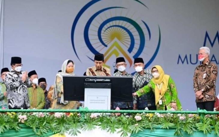 Presiden Joko Widodo membuka Muktamar Ke-48 Muhammadiyah& Aisyiah, di Studio Manahan, Solo