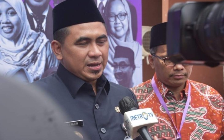 Wagub Jateng Taj Yasin Maimoen saat memberikan keterangan pers 