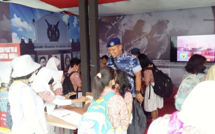 Pameran Cross Musea Juang Sepuluh Nopember