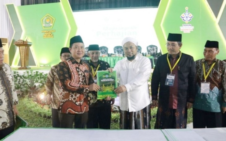Penyampaian rekomendasi Mudzakarah Perhajian Indonesia 2022 di Situbondo Jatim 