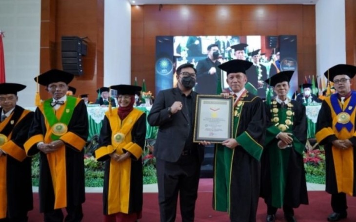 Prosesi pengukuhan guru besar UIN Sunan Gunung Djati Bandung 