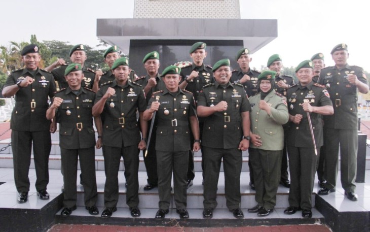 Ziarah dan Tabur Bunga Hari Juang TNI AD di TMP Kota Madiun
