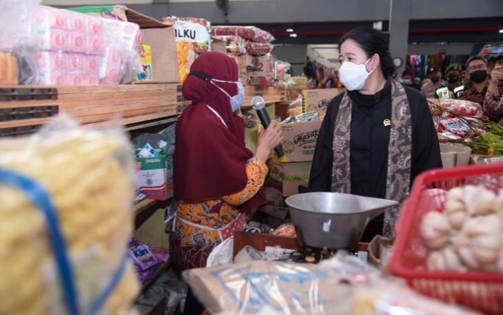 Puan saat Cek Stok Pangan Sambil Belanja Sayur